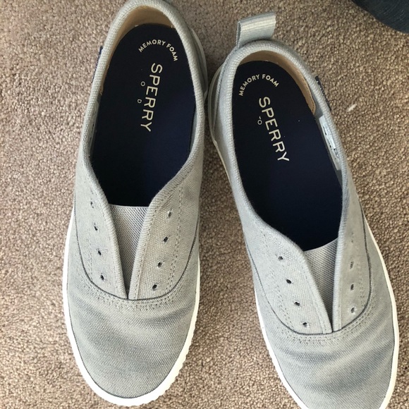 sperry laceless sneakers